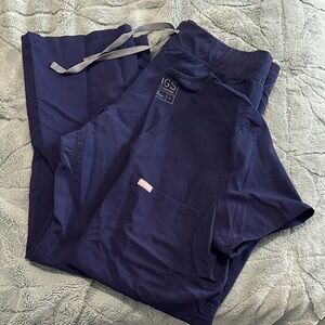 EUC Figs Scrubs Set